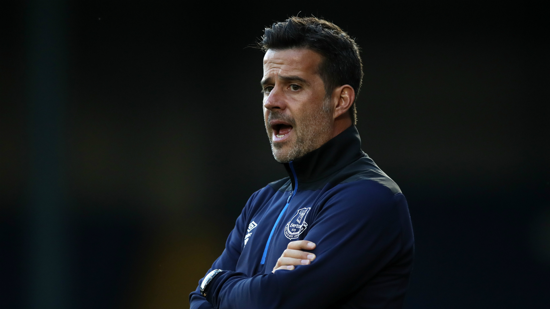 通过体育传 通过体育传